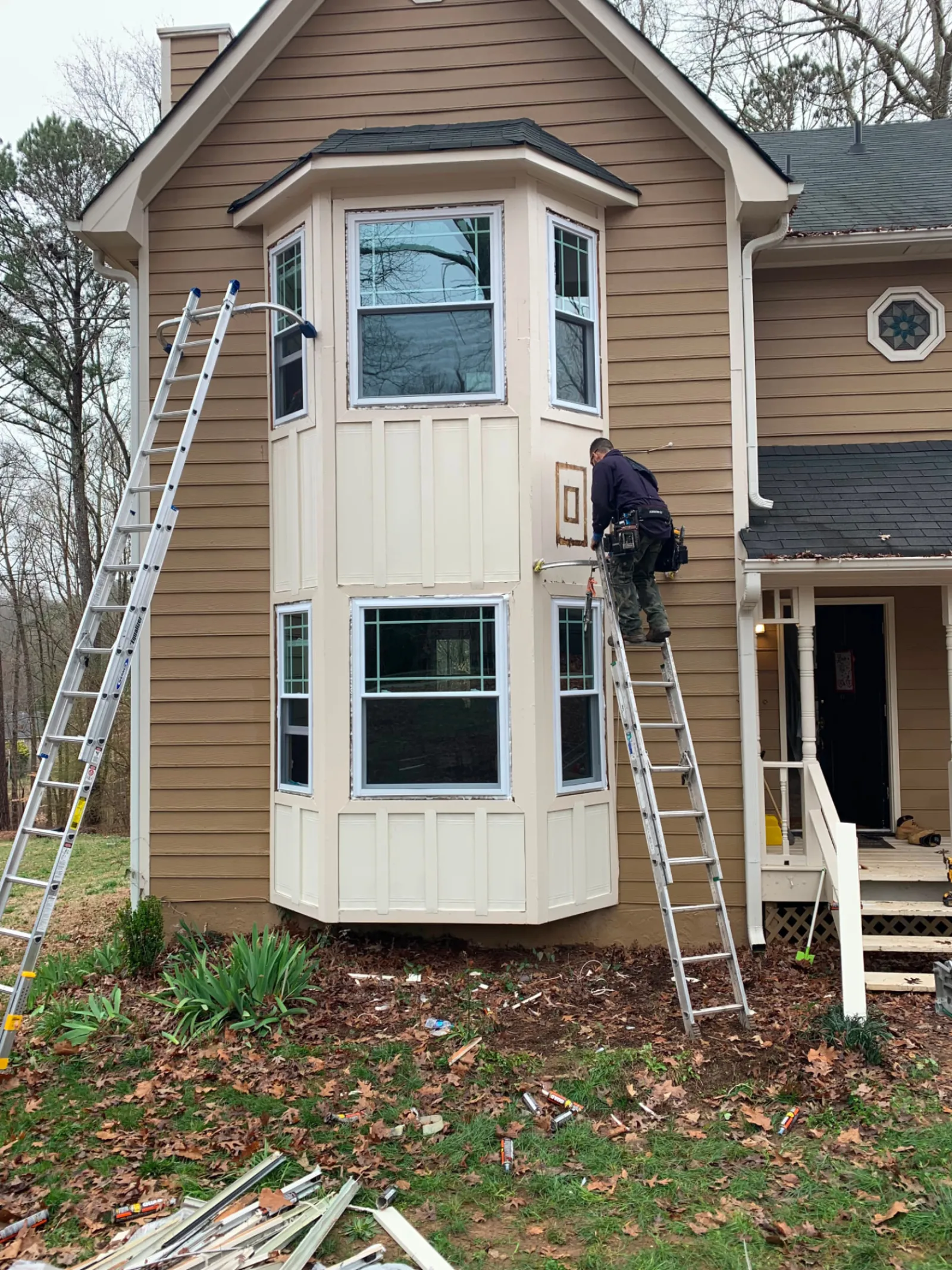 Painting Exterior Window Trim in Lawrenceville: The Prep That Decides How Long It Lasts